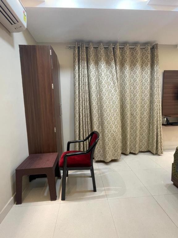 ורנאסי Vishwanath Inn מראה חיצוני תמונה